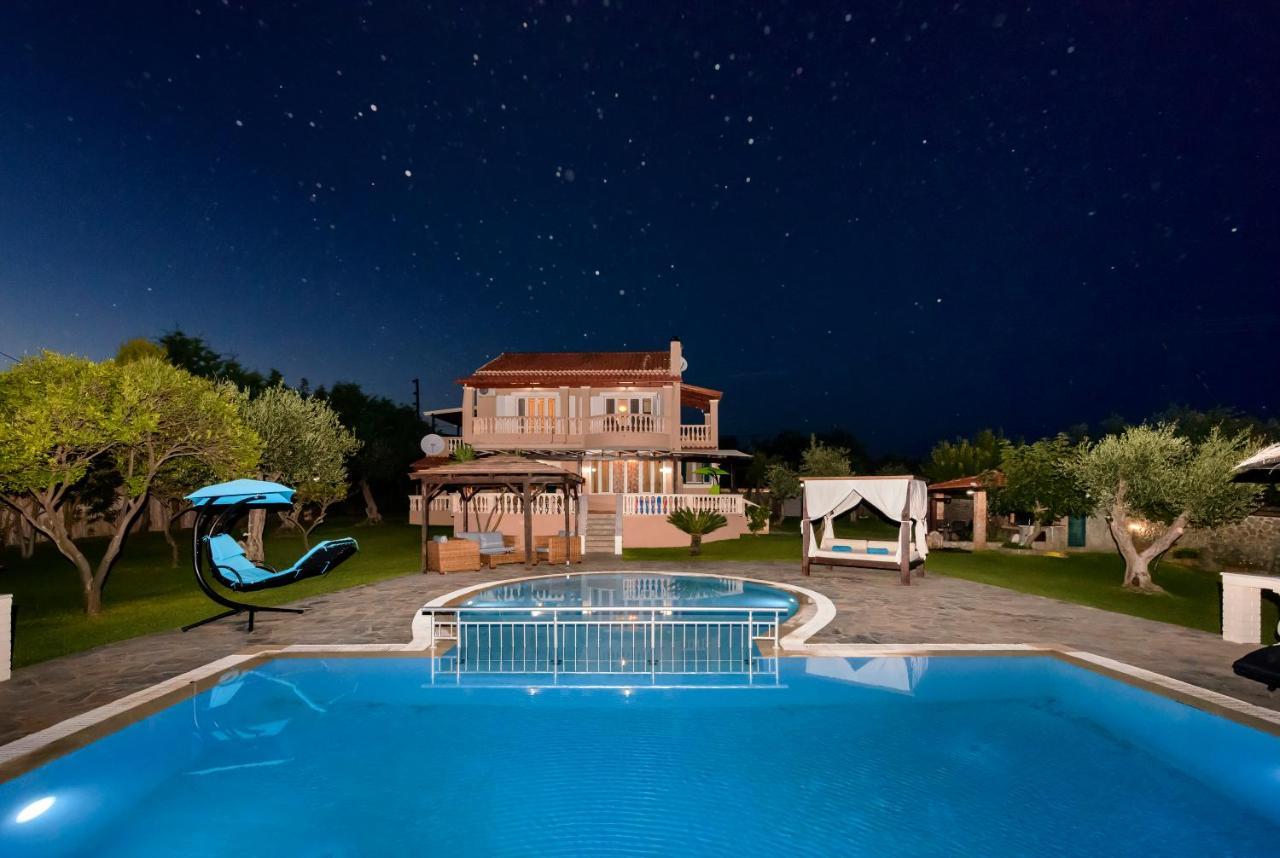 Villa Maxim With Private Pool & Tennis Court Halikounas 외부 사진