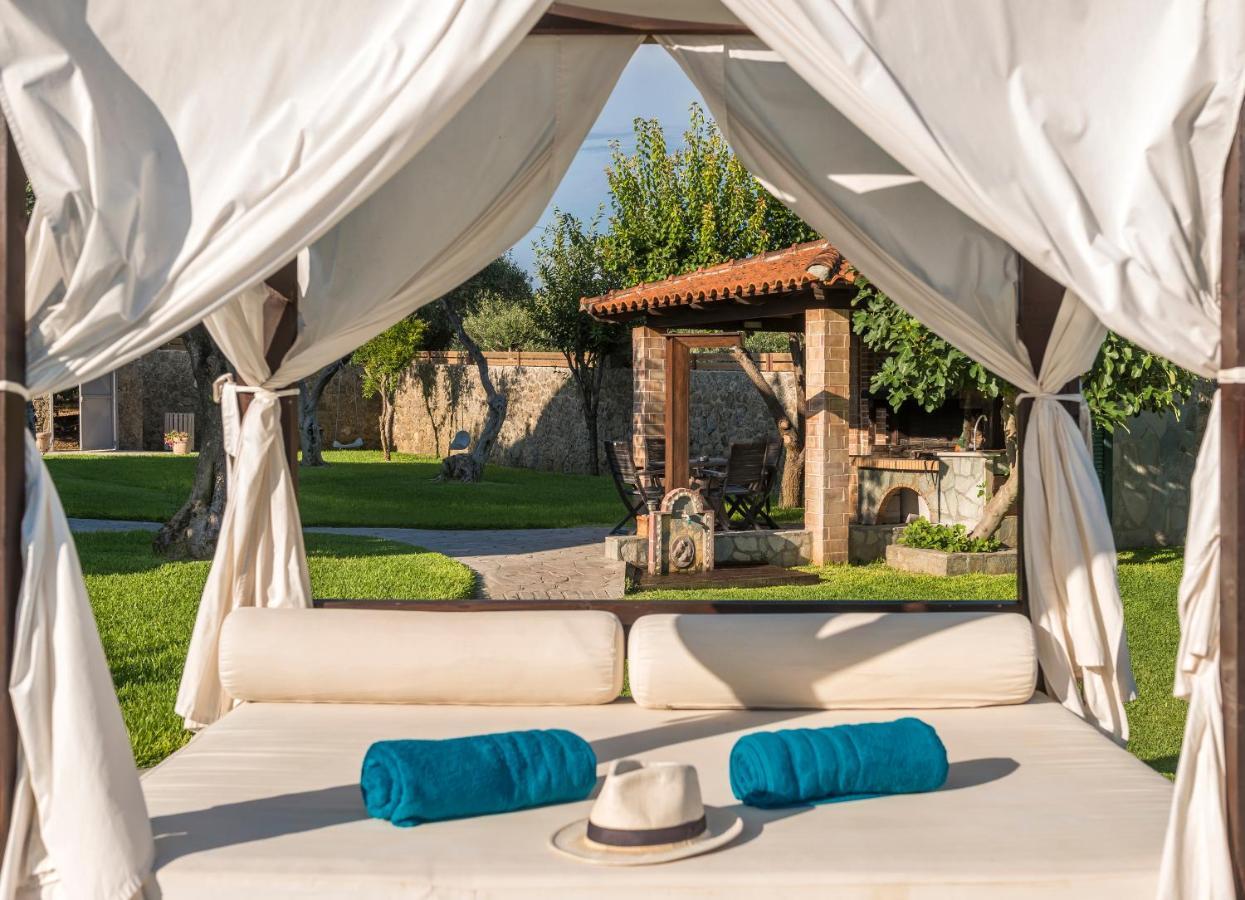 Villa Maxim With Private Pool & Tennis Court Halikounas 외부 사진