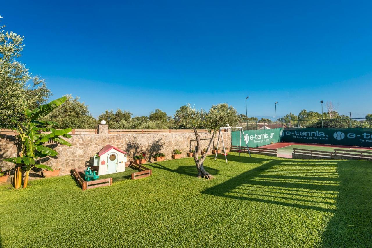 Villa Maxim With Private Pool & Tennis Court Halikounas 외부 사진