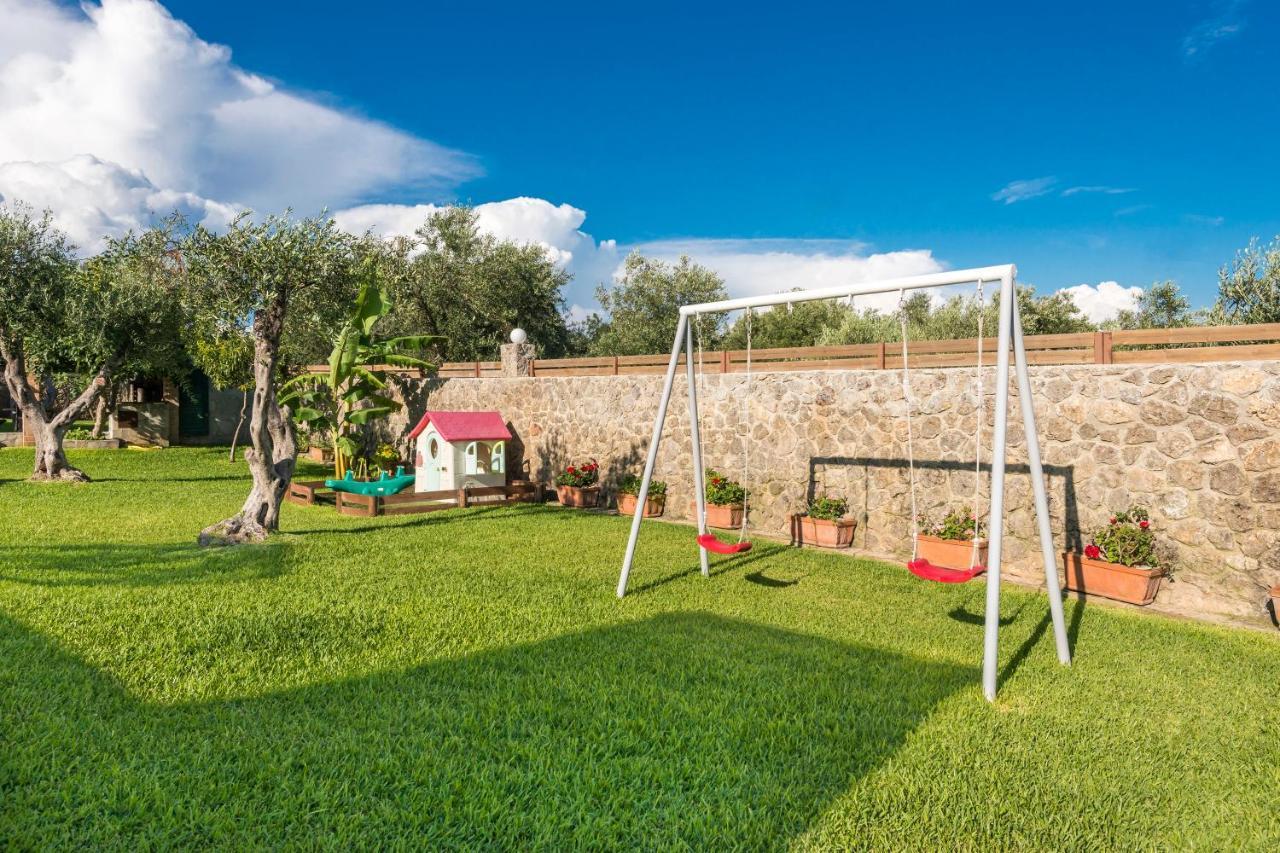 Villa Maxim With Private Pool & Tennis Court Halikounas 외부 사진