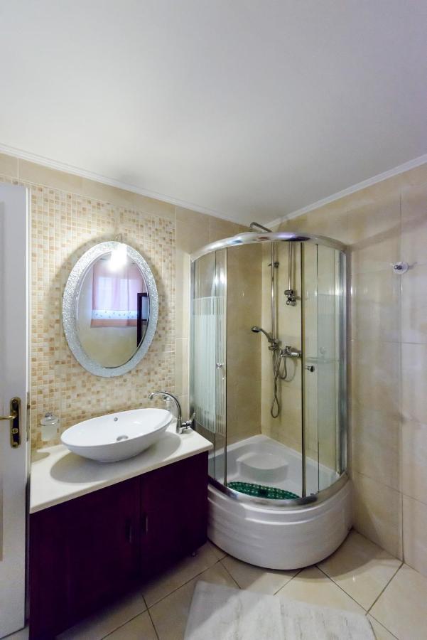 Villa Maxim With Private Pool & Tennis Court Halikounas 외부 사진