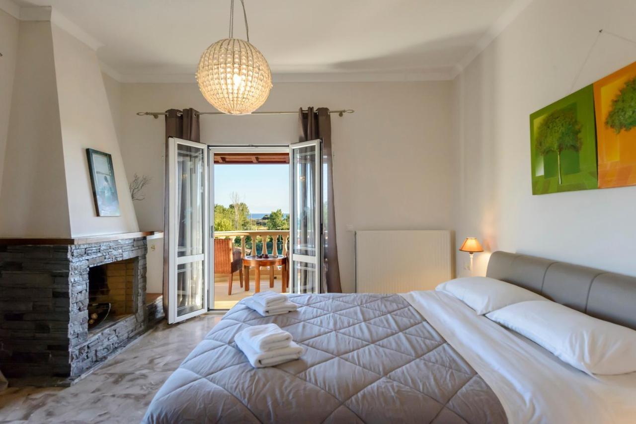 Villa Maxim With Private Pool & Tennis Court Halikounas 외부 사진